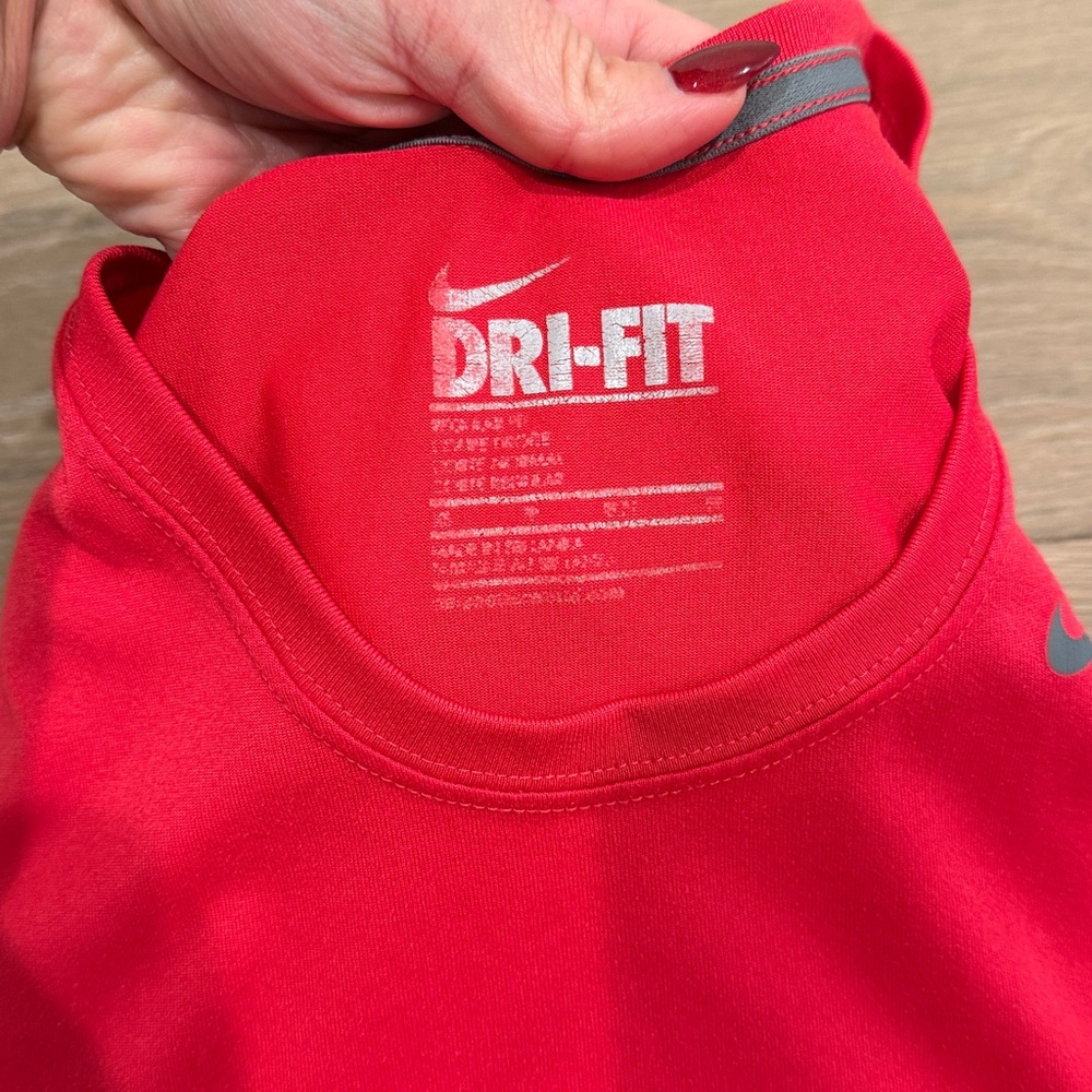 NIKE Red Dri-Fit Polyester Active Workout Gym Exercise Running Tank Top Size XS - Picture 3 of 6